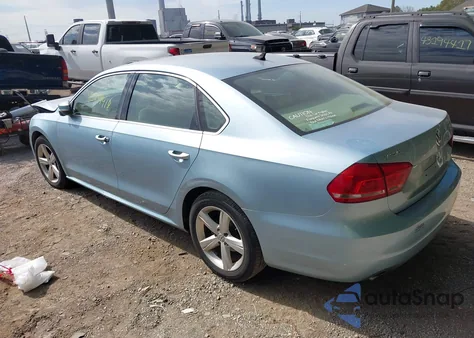 2013 Volkswagen Passat 2.5L Se from USA, damaged, VIN 1VWBP7A38DC117333